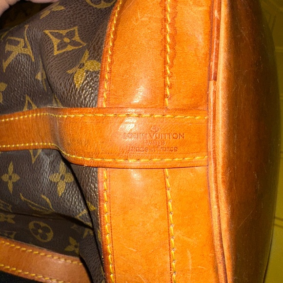 Louis Vuitton Noe Monogram Vintage Bucket Bag - Picture 8 of 11